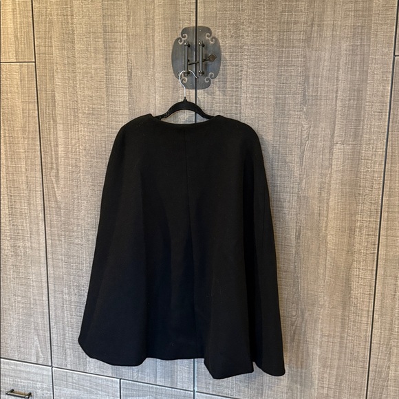 Forever 21 Black Cape Coat - Picture 9 of 14